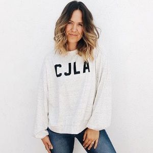 CJLA gray pullover